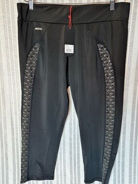 Musto Black Cropped Performance Leggings NWT Size 12, Reflective